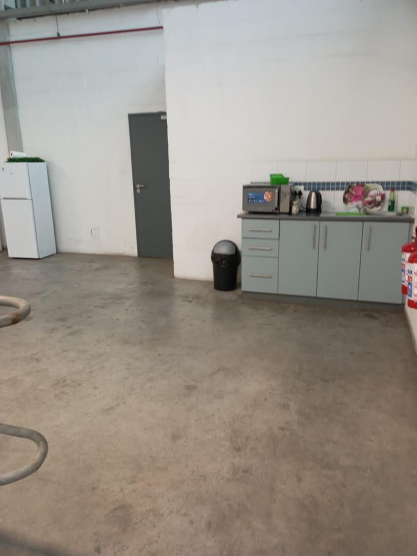 To Let Commercial Property for Rent in Matroosfontein Western Cape
